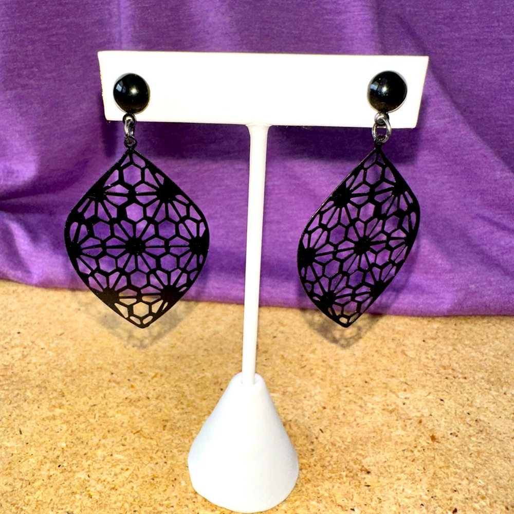 Black filigree earrings